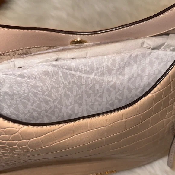 NEW Michael Kors Buff Joan Large Slouchy Shoulder Bag Embossed Crocodile - Picture 7 of 8